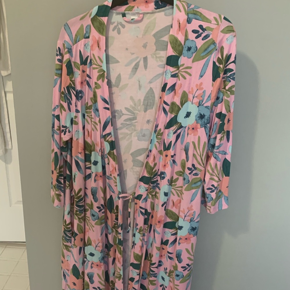 Nursing robe